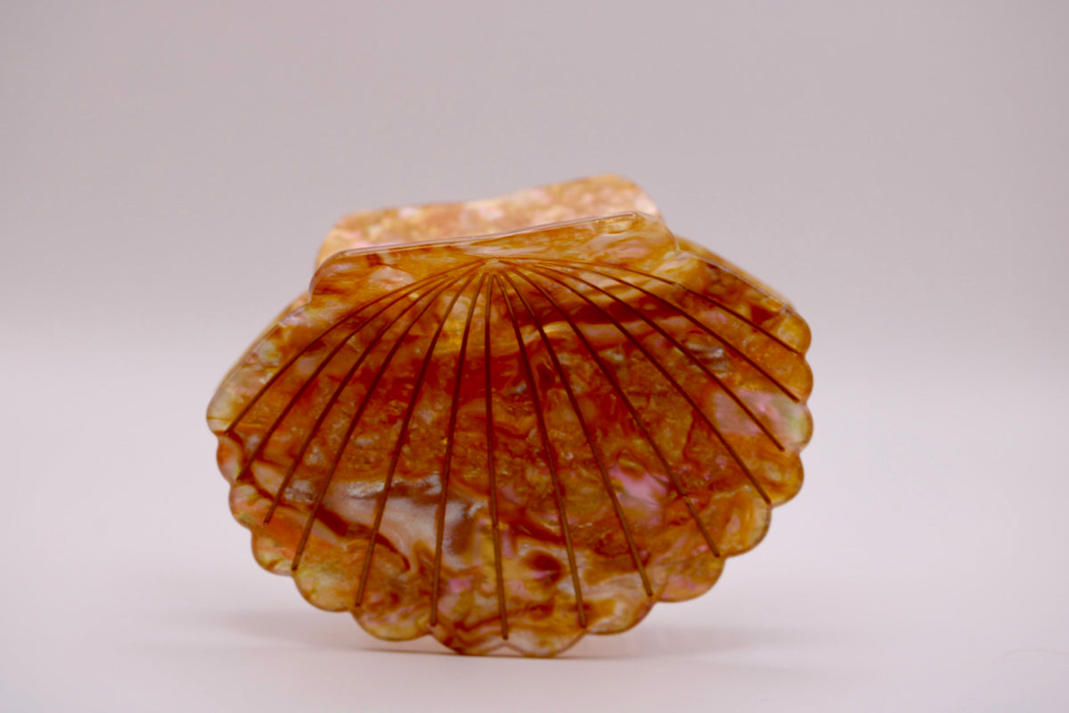 Treasure Cove Scallop Hair Clip