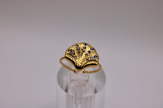 The Stoned Scallop Ring