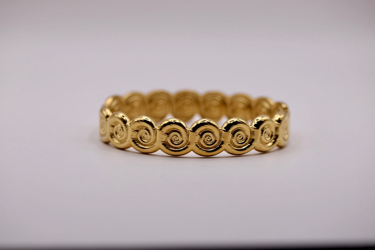 Shell Spiral Bangle