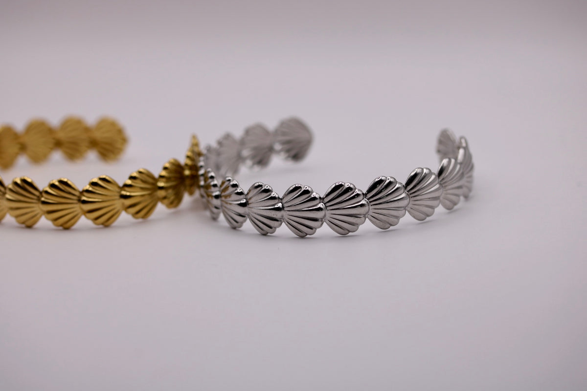 Scallop Row Bangle
