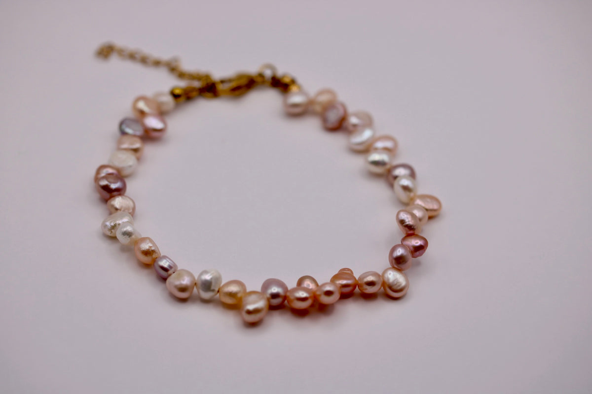 Asymmetrical Pearl Anklets