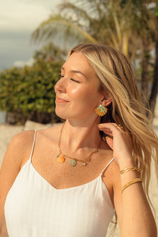 Lindsi Crush Seashell Studs