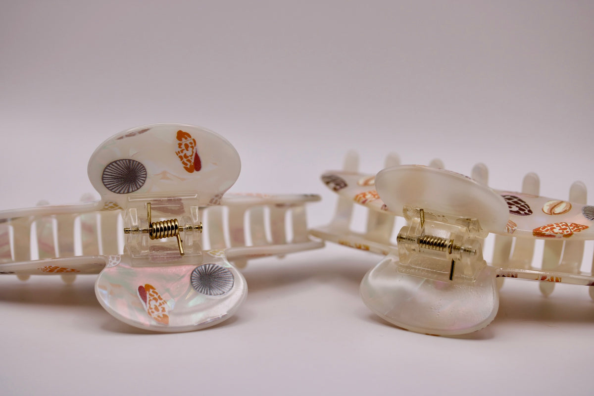 Shell Collector's Hair Clip in Cream