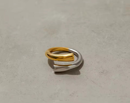 Two Toned Overlap Ring