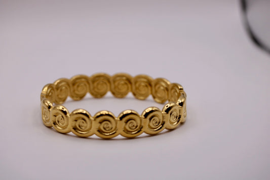 Shell Spiral Bangle
