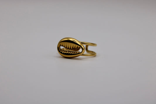 Chris' Cowrie Ring