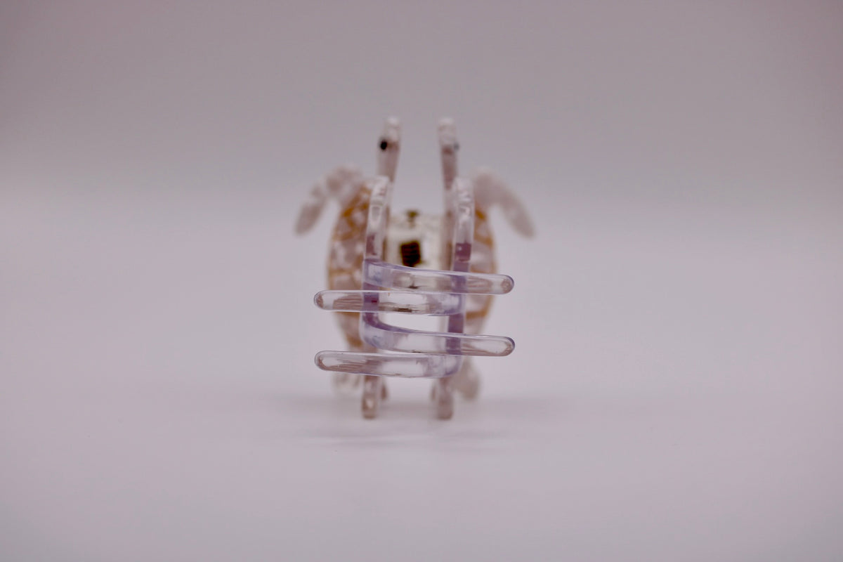 Tiny Honu Hair Clip