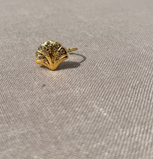Stoned Scallop Ring
