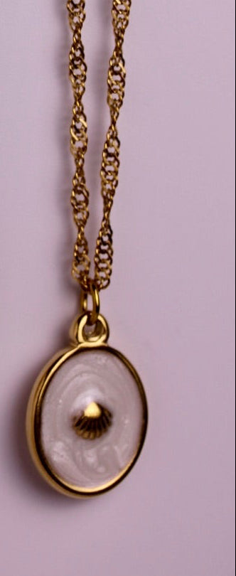 Color Me Coastal Necklace in Silver + Gold