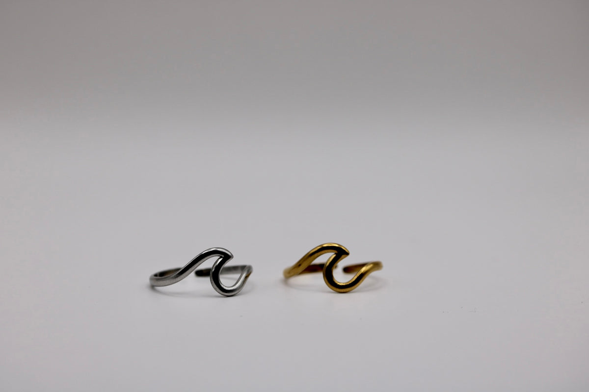 The Moira Wave Ring