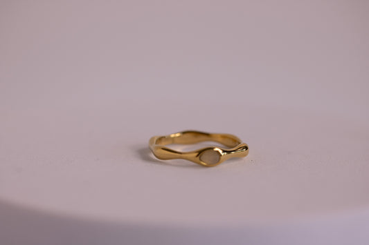 Sunbeam Flow Ring