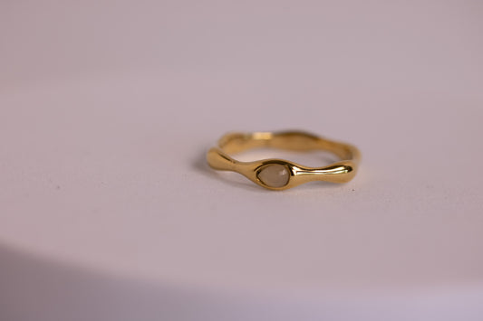 Sunbeam Flow Ring