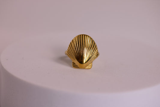 Golden Seashell Ring