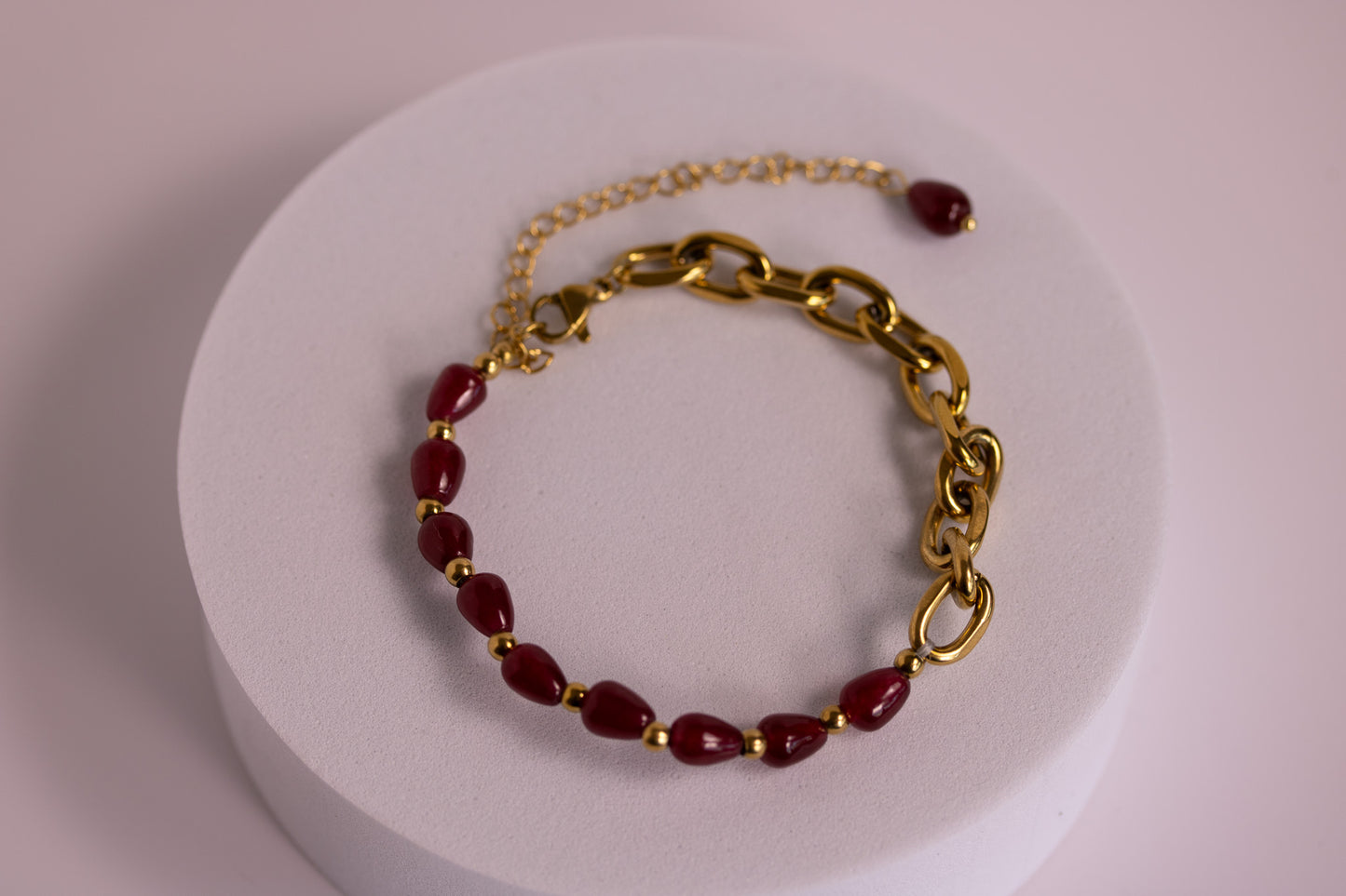 The Maren Garnet Chain Bracelet