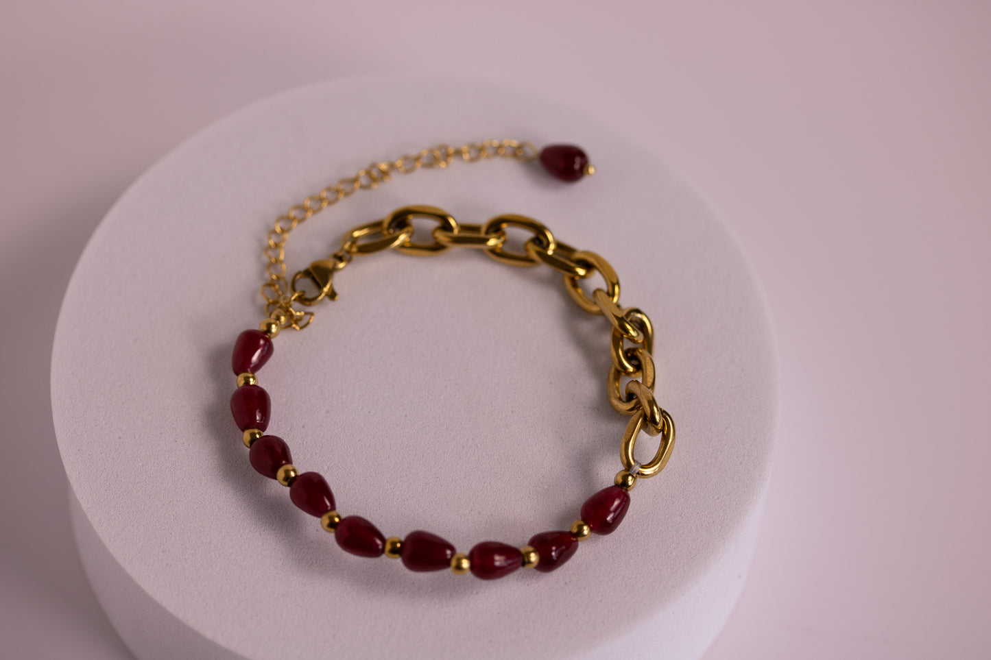The Maren Garnet Chain Bracelet