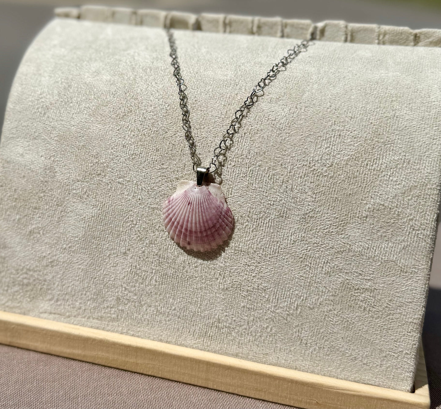 The Silver Lover Necklace - Lavender Seashell Edition