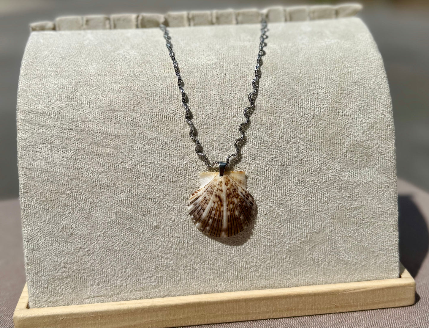 The Ripple Necklace- Brown Seashell Silver + Gold