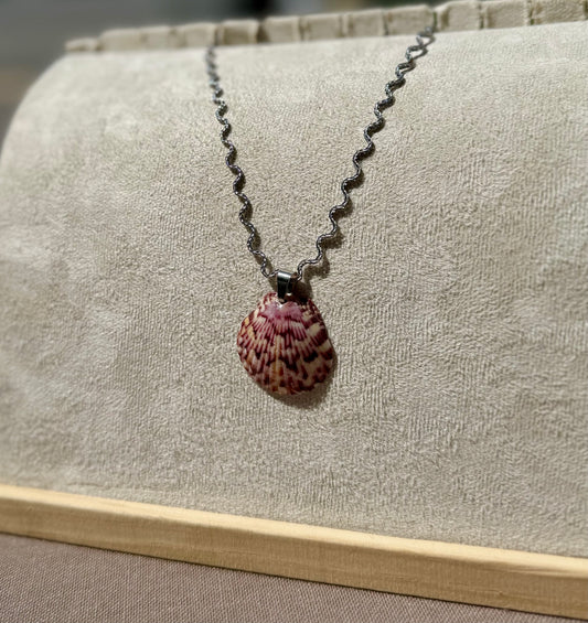 The Silver Ripple Necklace - Cali Merlot Seashell Edition
