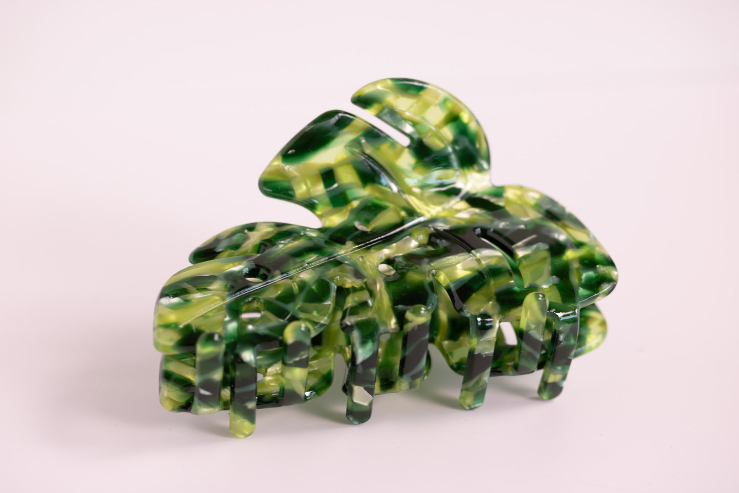 Palm Breeze Claw Clip