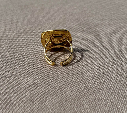 Cely Seashell Ring