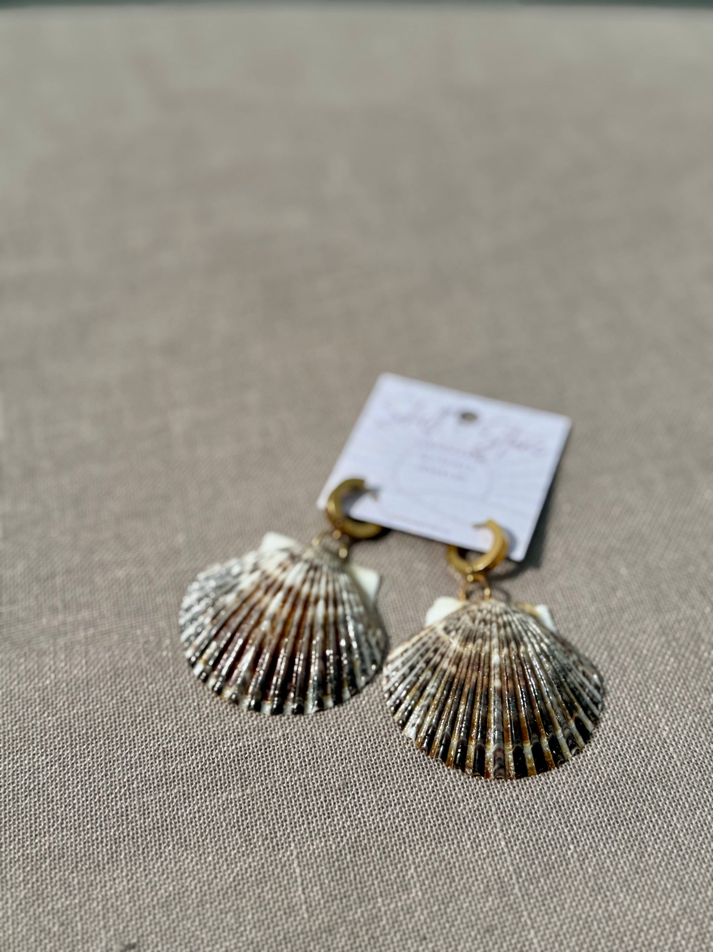 Seagrass Shell Hoops