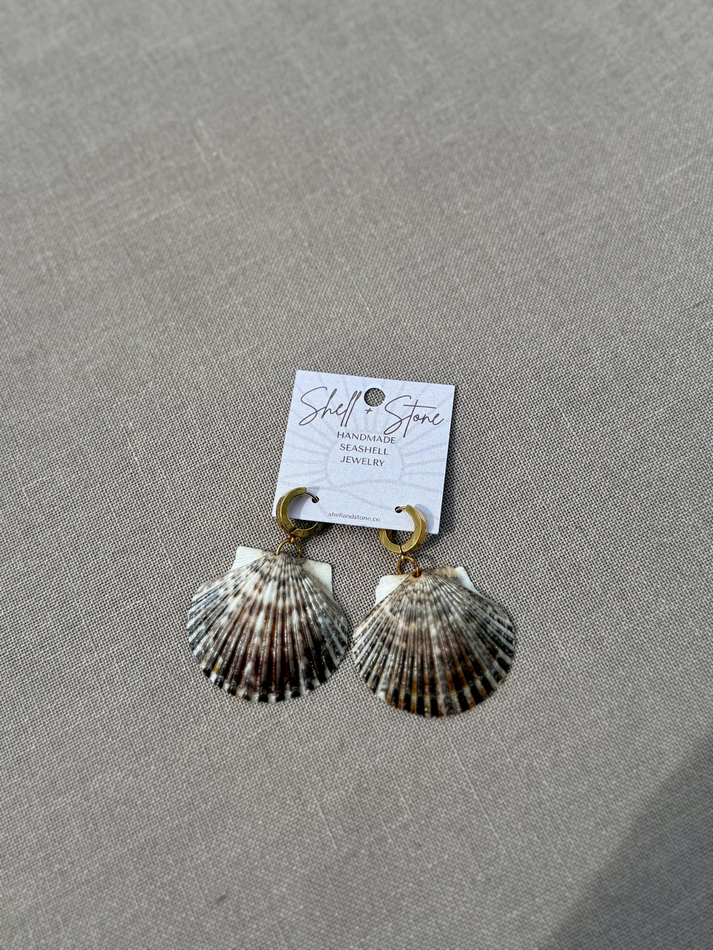 Seagrass Shell Hoops