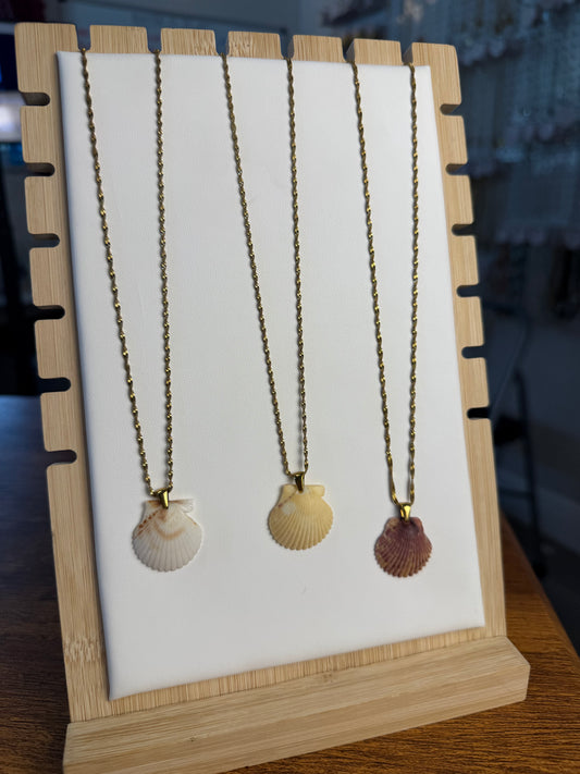 Seashell Necklace on Singapore Chain