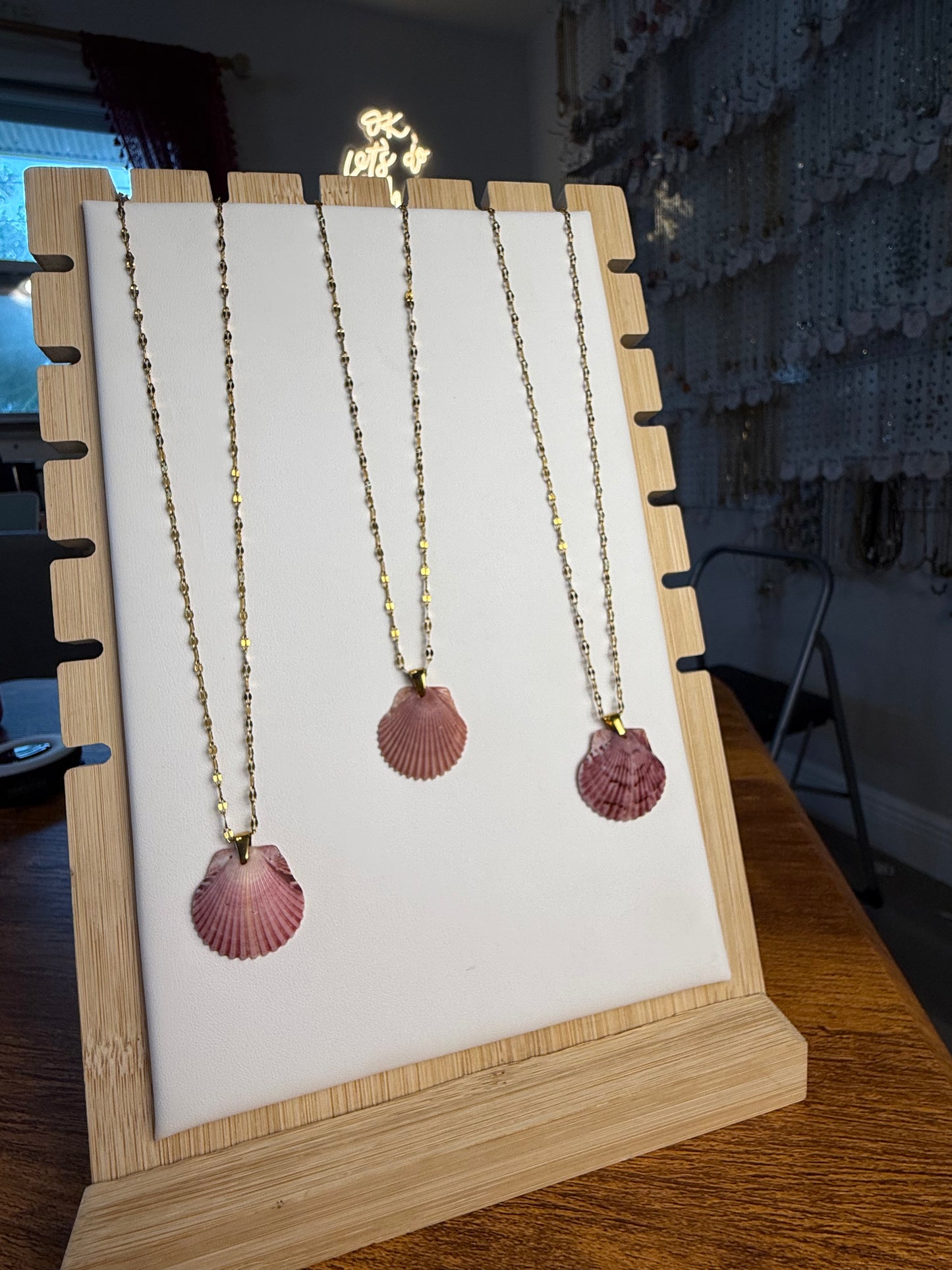 Seashell Necklace on Current Chain