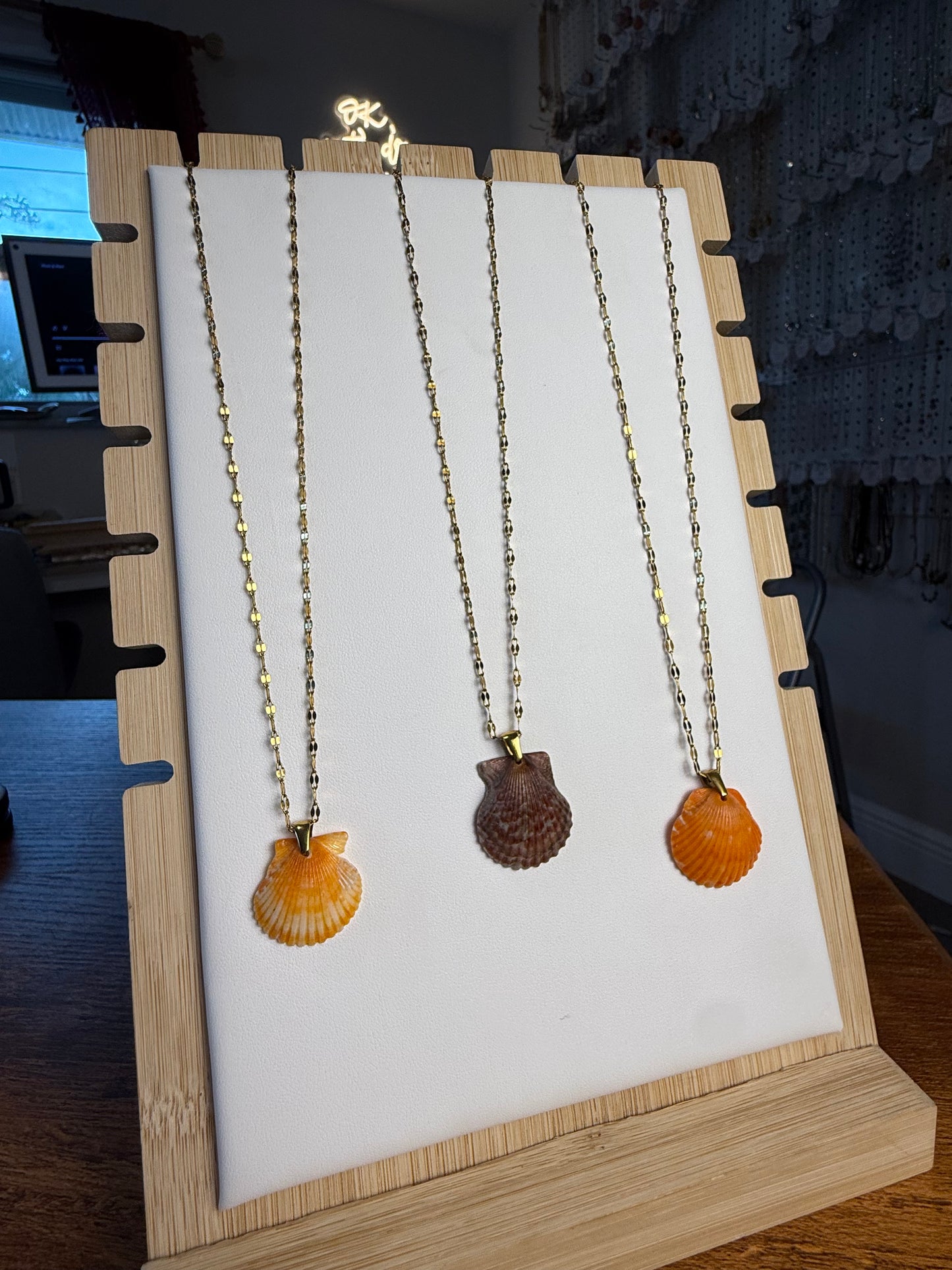 Seashell Necklace on Current Chain