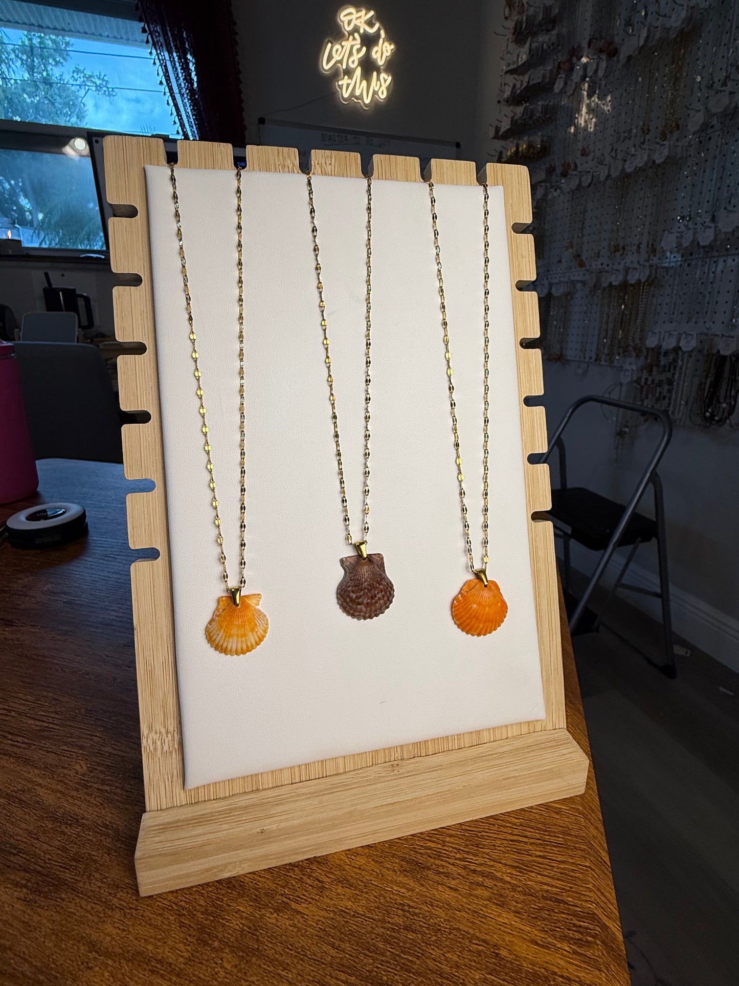 Seashell Necklace on Current Chain