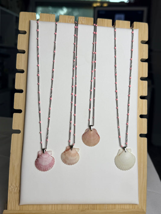 Seashell Necklace on Silver Dotted Enamel Chain