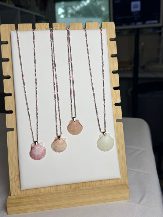 Seashell Necklace on Silver Dotted Enamel Chain