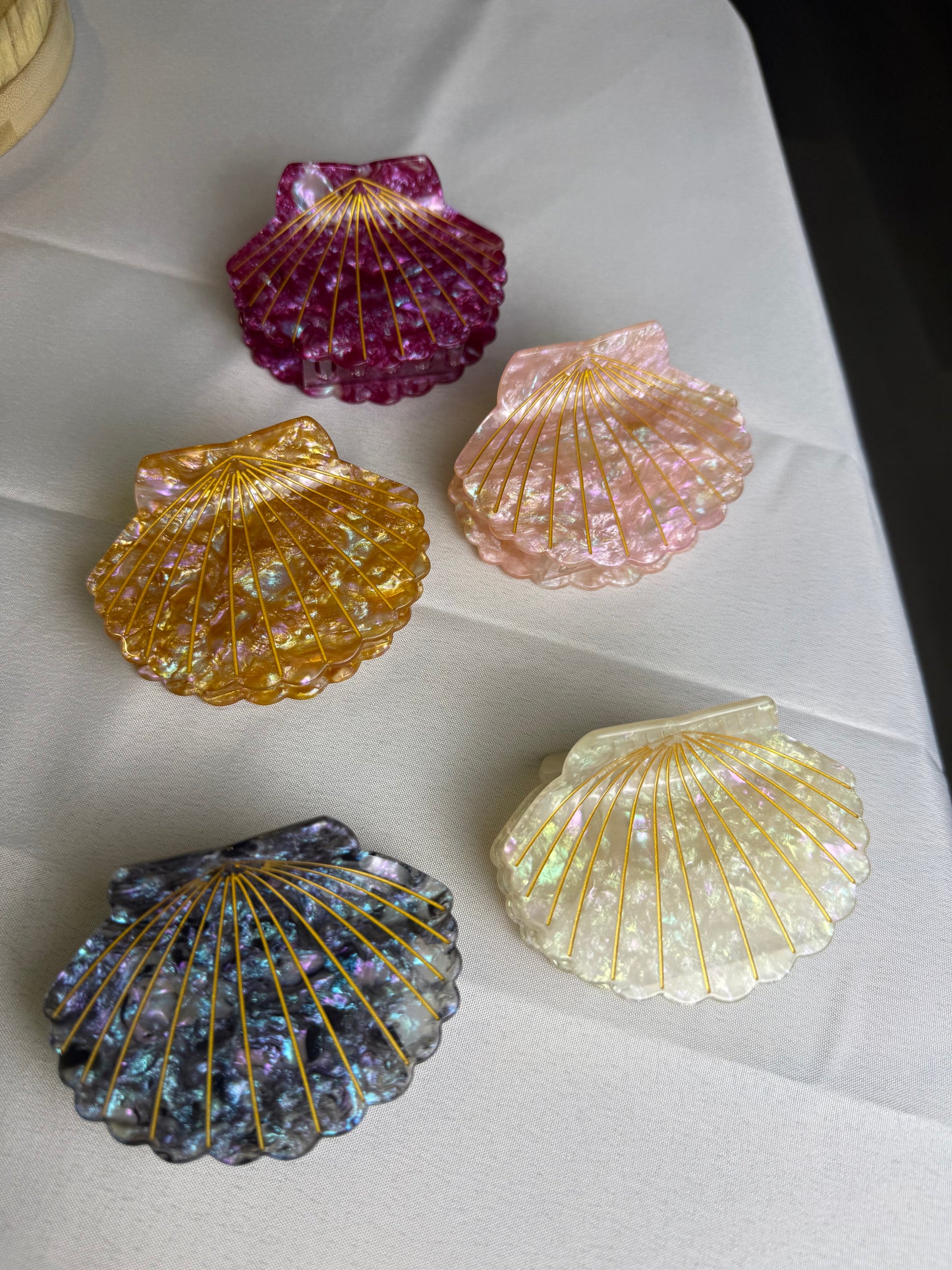 Large Scallop Hair Clips