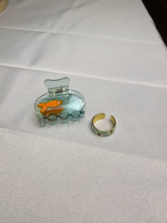 Mini Fish Bowl Hair Clip