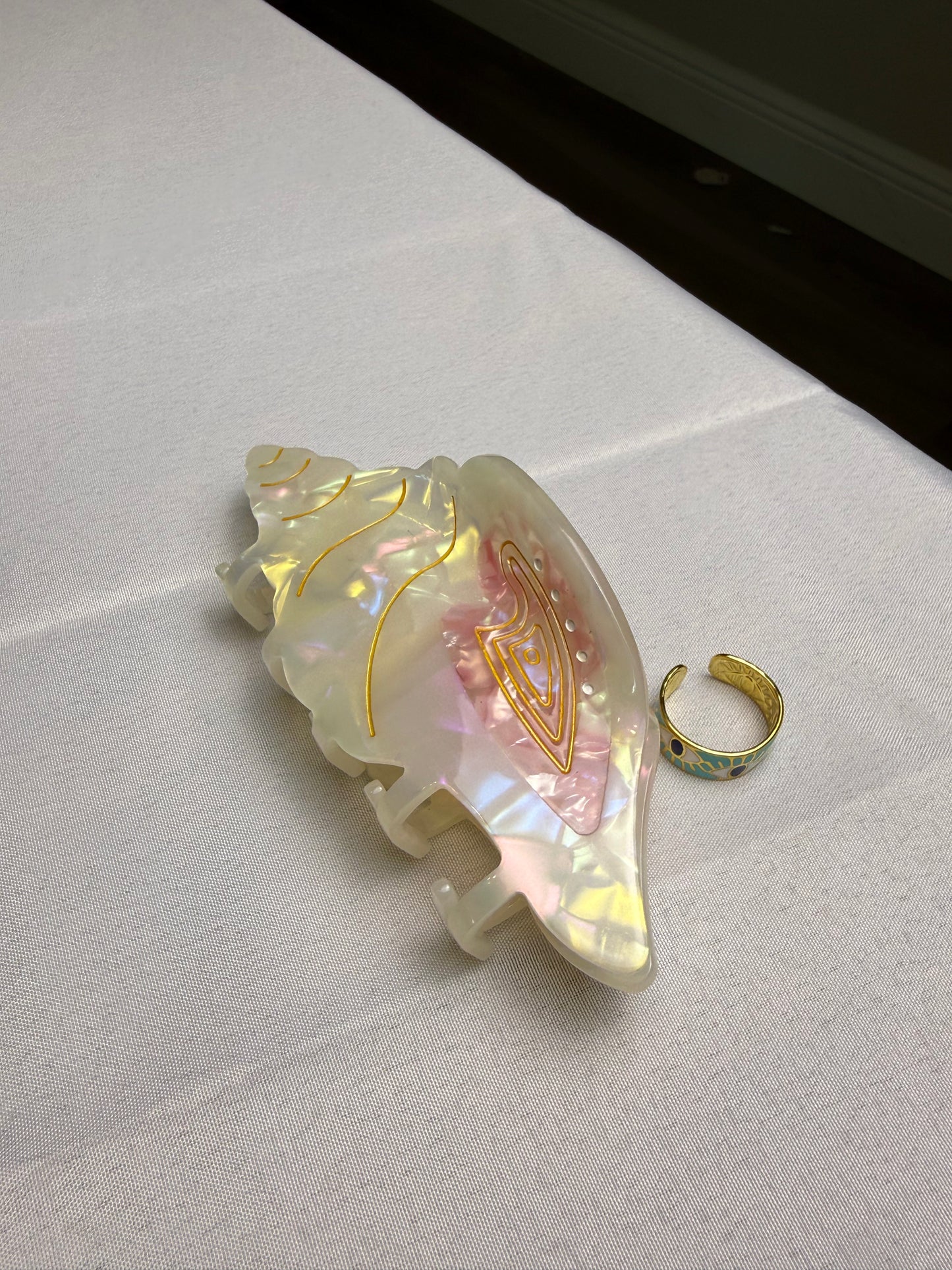 Pink Conch Large Hair Clip