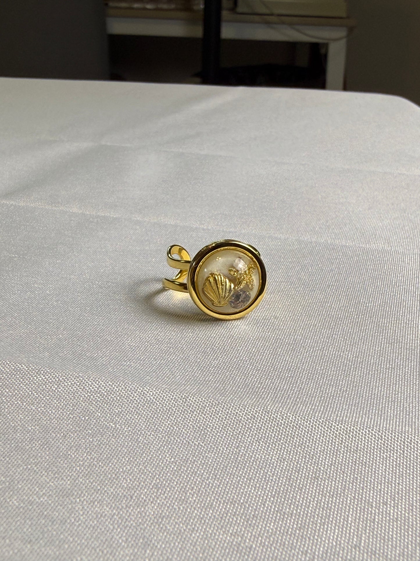 Beach Snowglobe Ring