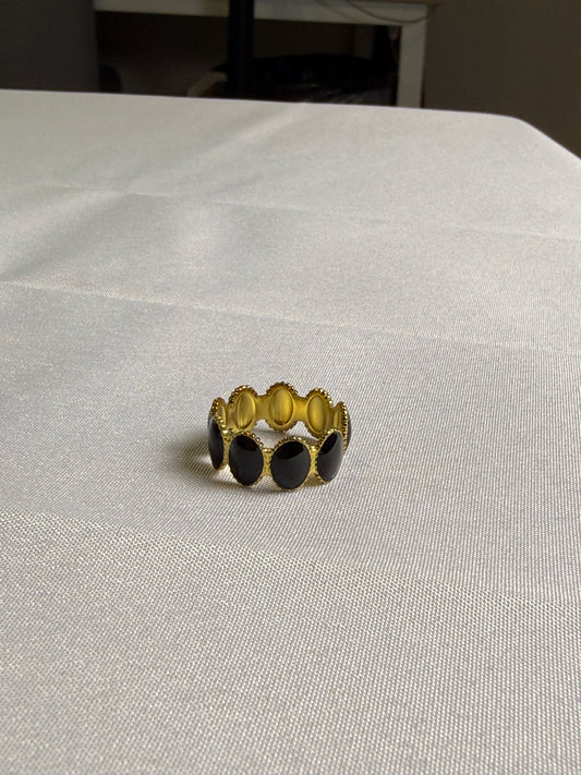 Noir Oval Band Ring