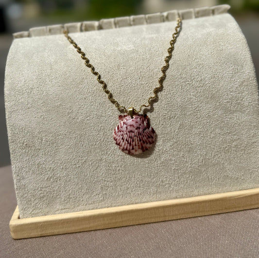 The Ripple Necklace - Merlot Calico Speckle Seashell Edition