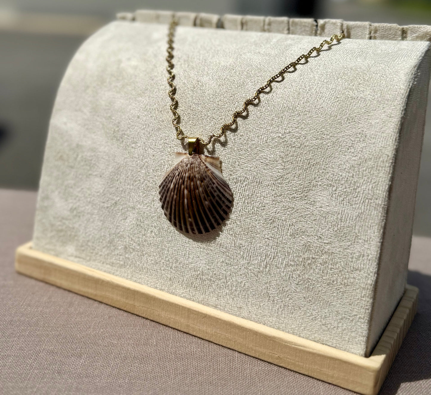 The Ripple Necklace- Brown Seashell Silver + Gold