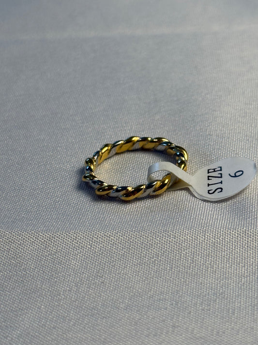 Two Toned Twist Ring