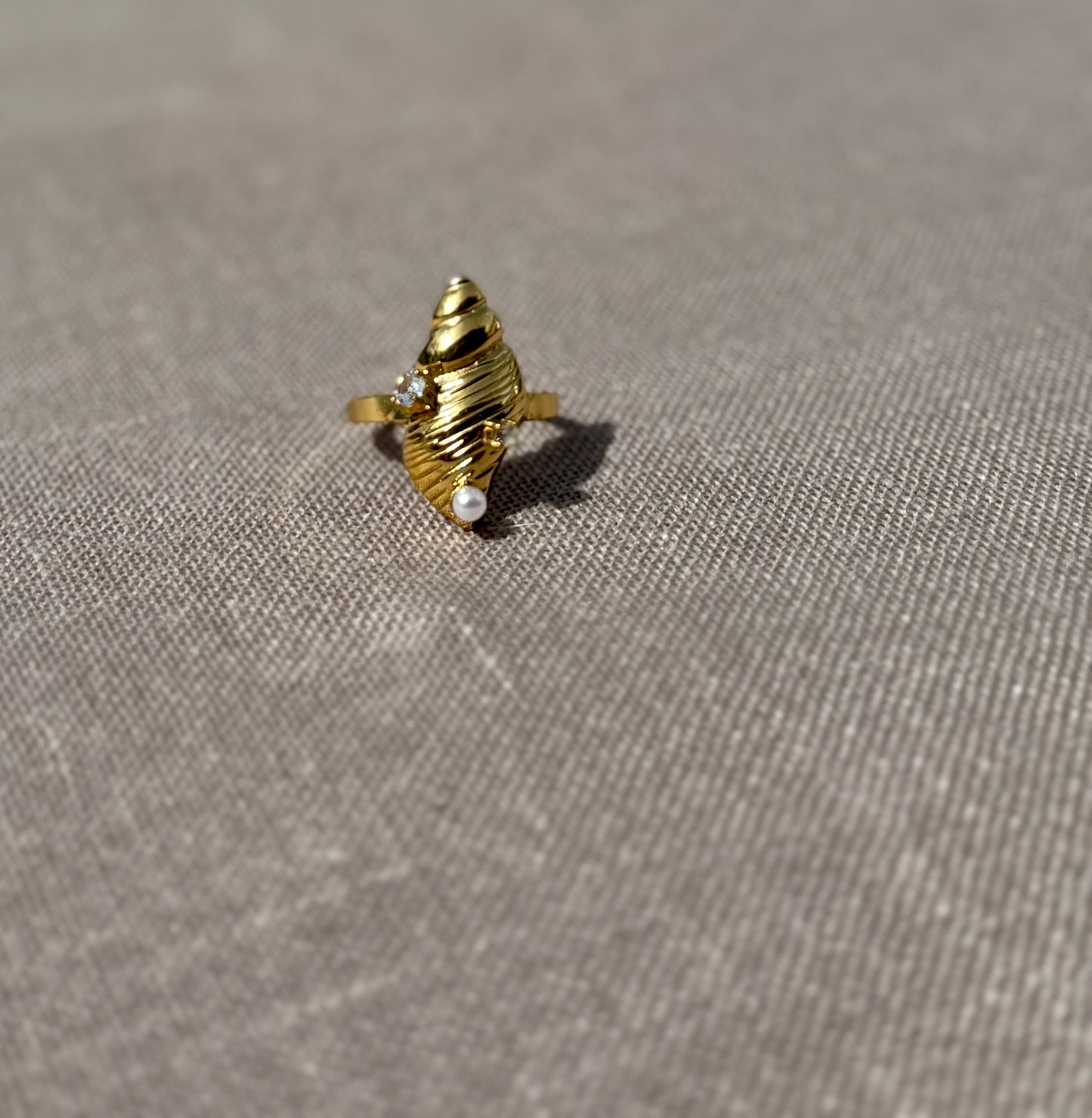 Elevated Conch Ring