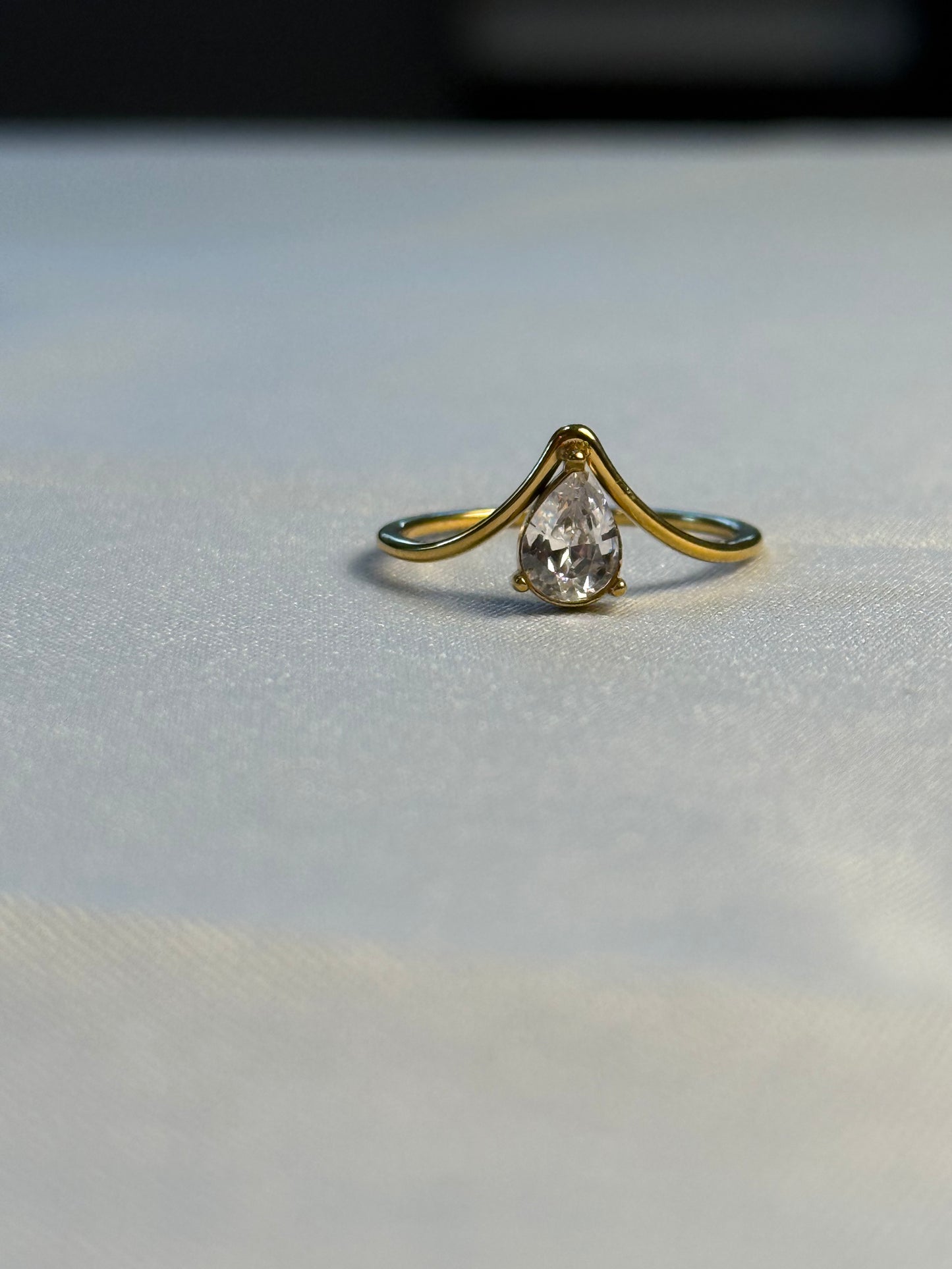 Inverted Diamond Shape Inverted Diamond Ring – Shell + Stone