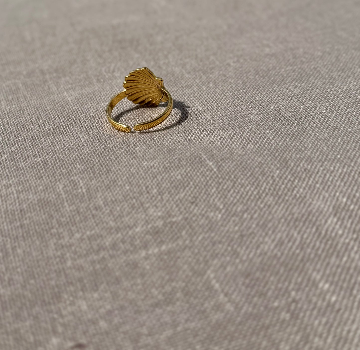 Elevated Scallop Ring