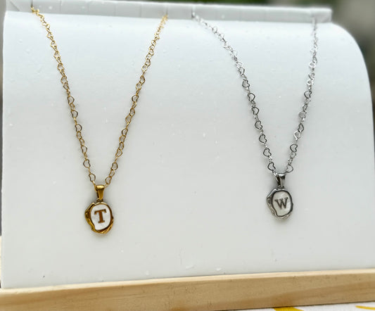 The Seaside Initial Necklace - Lover Chain Edition