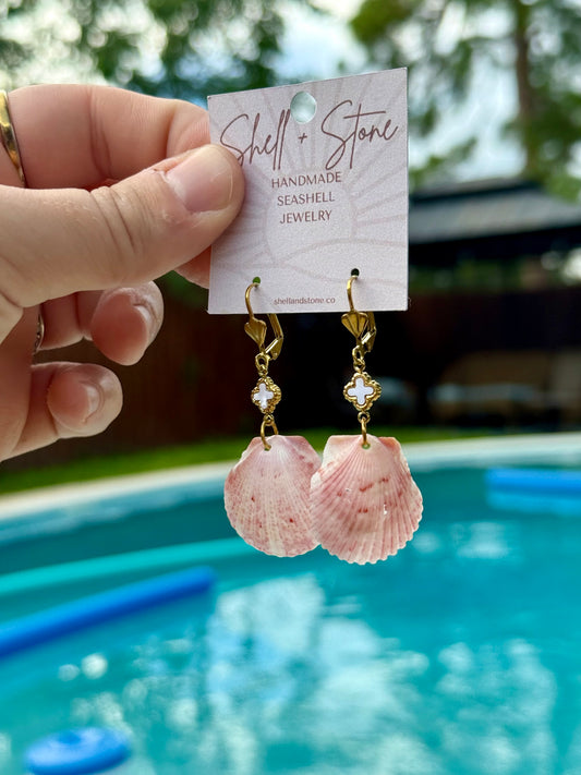 Rosé Scallop Earrings