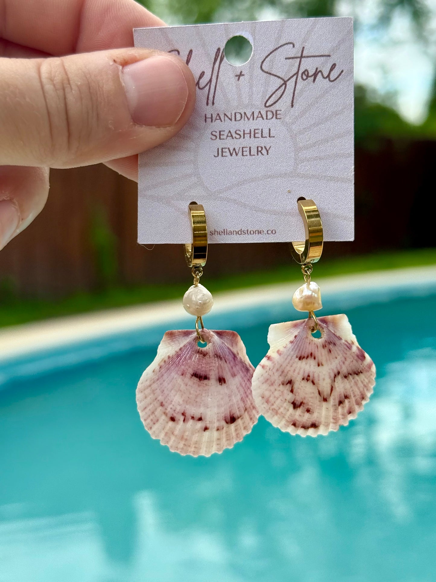 Isla Seashell Hoops
