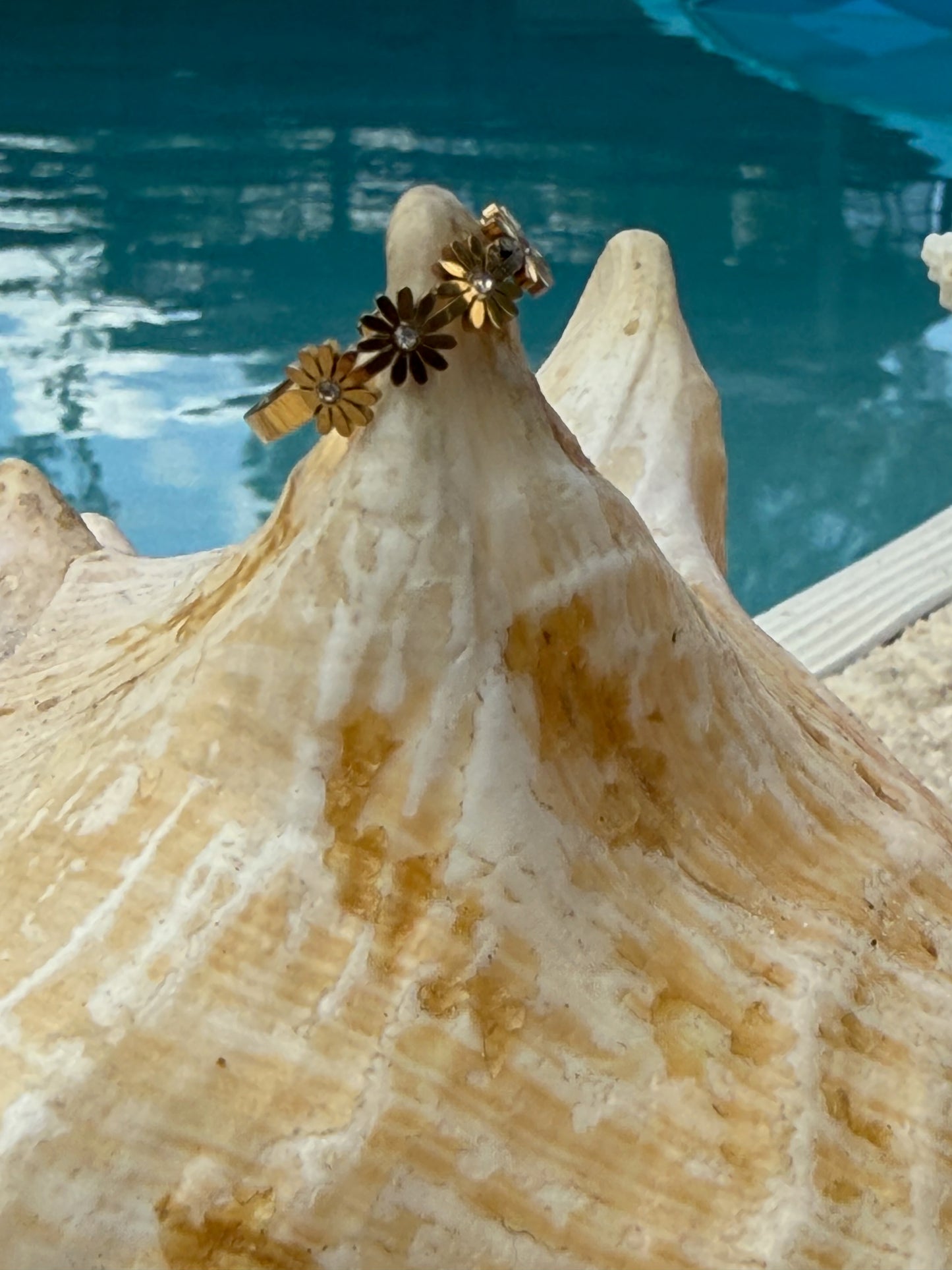 Coastal Daisy Ring in Silver + Gold